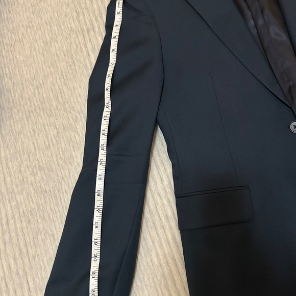 Charles Tyrwhitt Suit - Picture 3 of 8